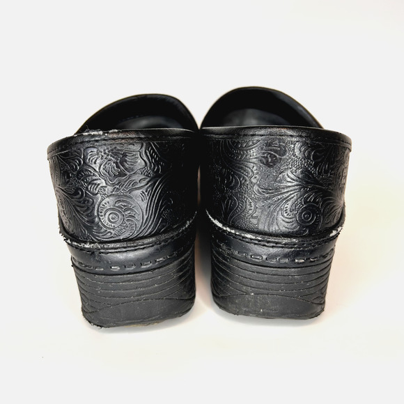 Dansko LT Nursing Clogs Womens 38 Black Floral Tooled Comfort Slip On Elevated - Picture 3 of 9